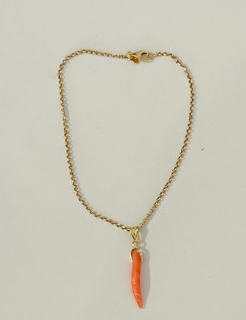 18 Karat Gold Baby Cable Chain Bracelet with Coral Horn-Theia's Collection