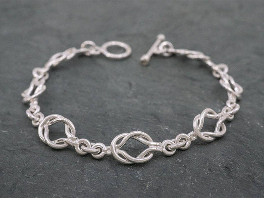 Intertwined Links Bracelet