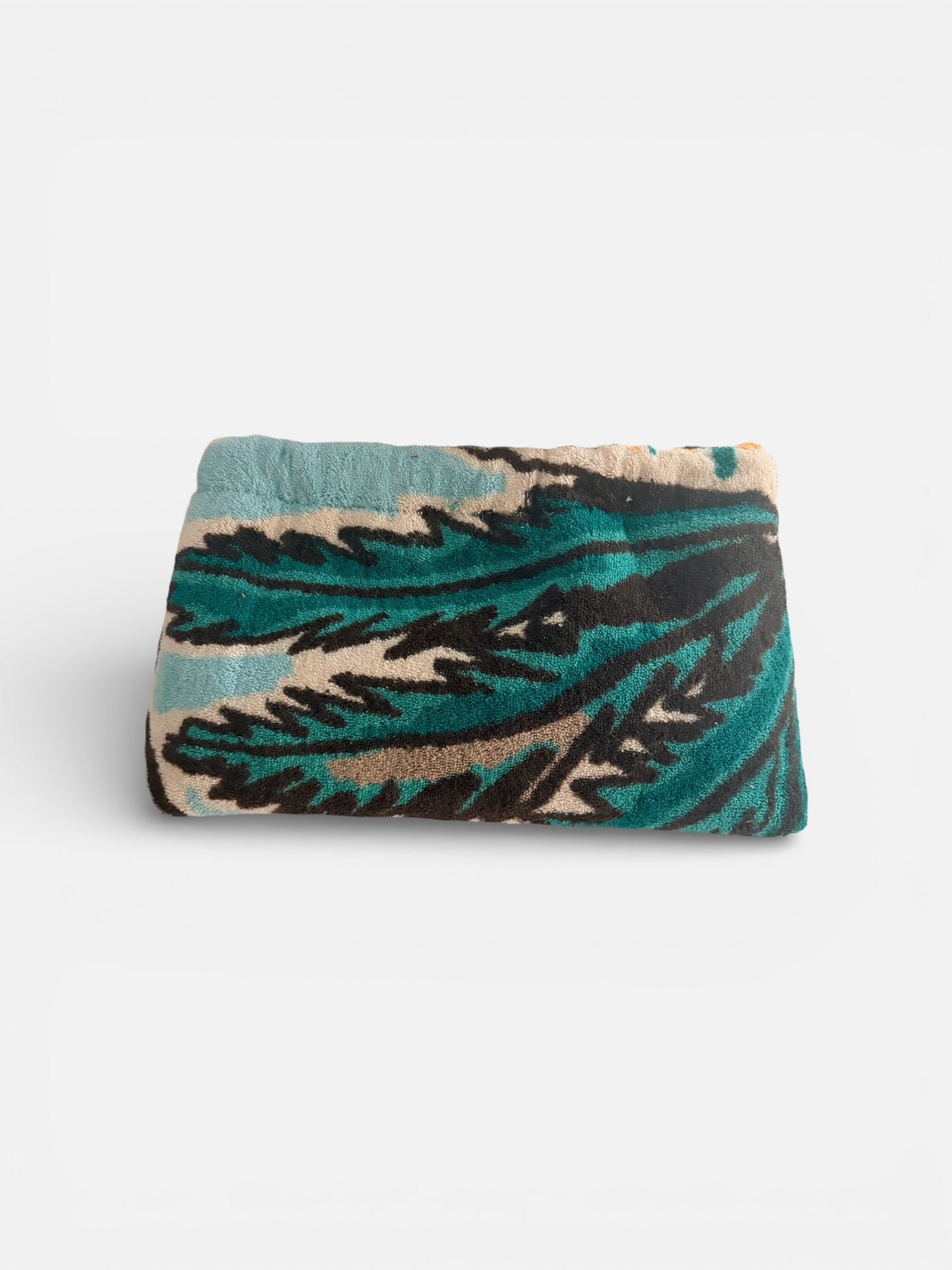 The Retro Boat clutch by Lady Cuir
