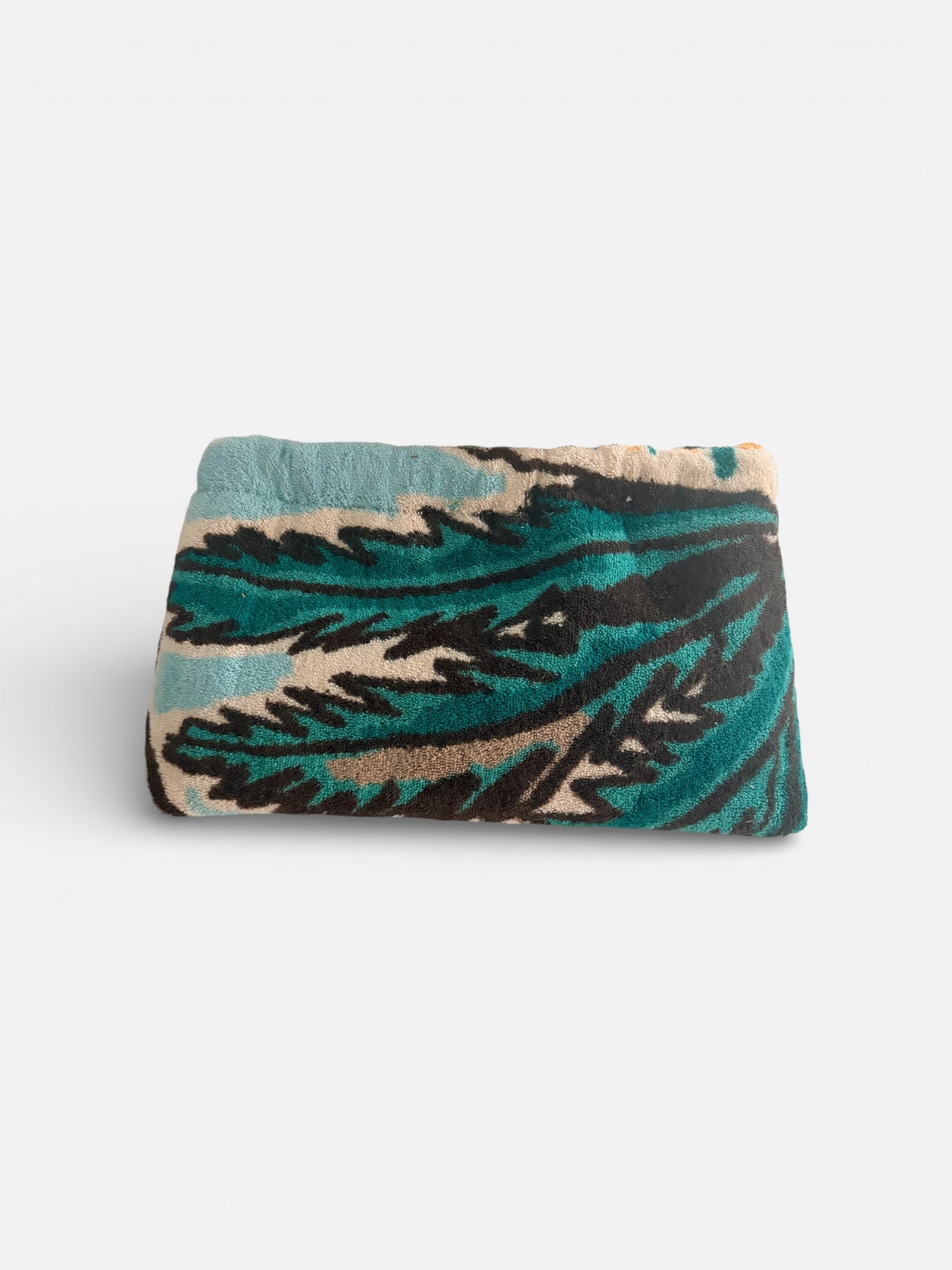 The Retro Boat clutch by Lady Cuir
