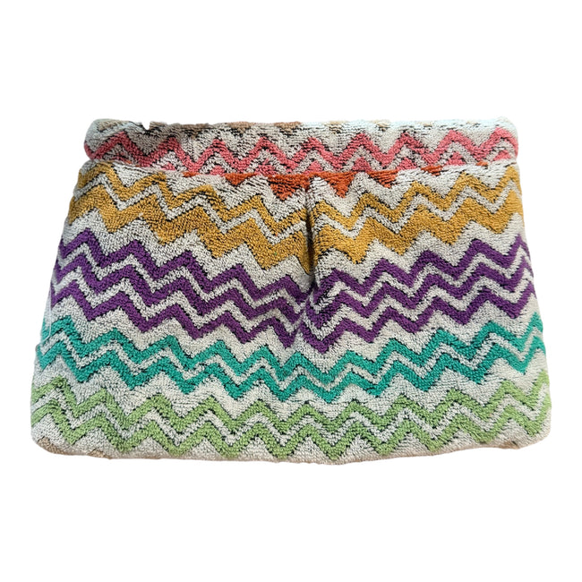 The Chevron Boat Clutch