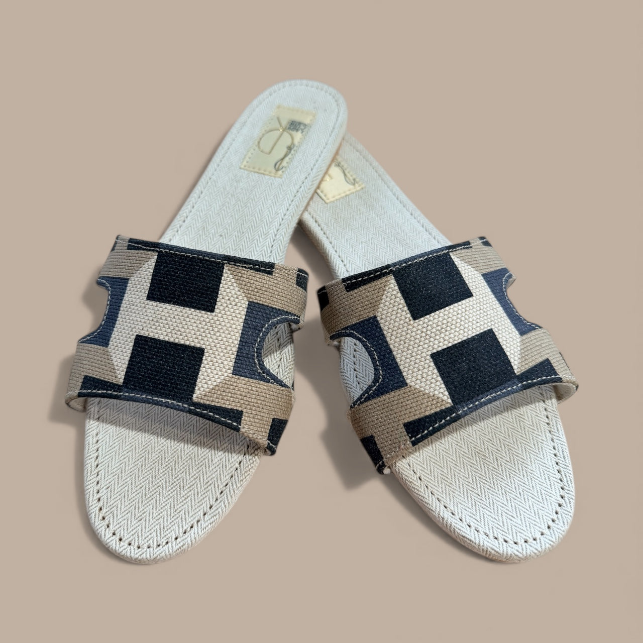 The repurposed Artisan canvas made Sandal size 8.5